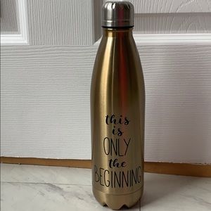 4/$20 Gold aluminum water bottle never used